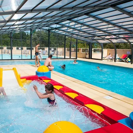 Camping Les Granges **** - Maeva Campsite