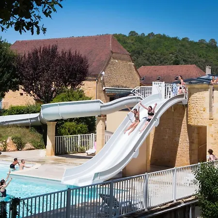 Camping Les Granges **** - Maeva Campsite
